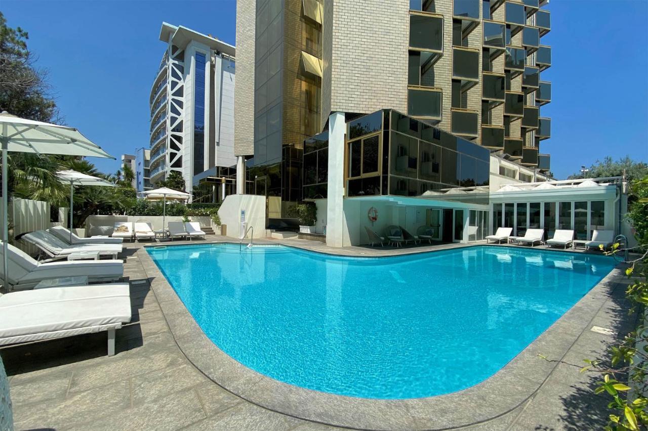 Hotel Ambasciatori Rimini Ngoại thất bức ảnh