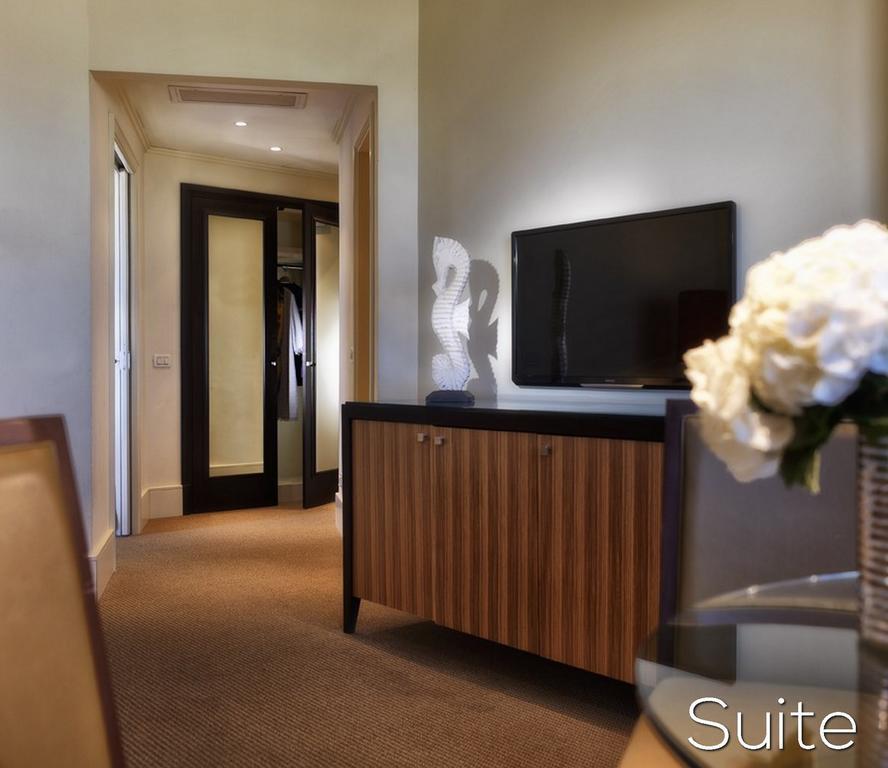 Hotel Ambasciatori Rimini Ngoại thất bức ảnh